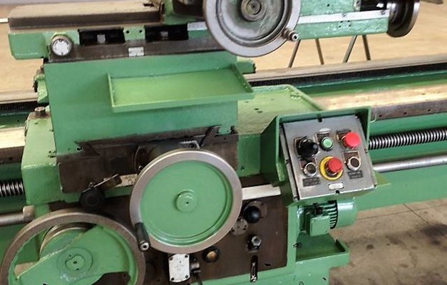 Tornio tradizionale MERLI CLOVIS 50 - 650 x 4000 foro 155 mm 